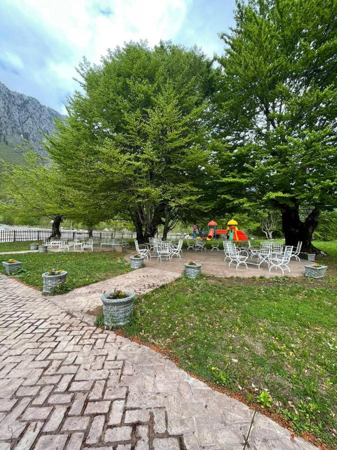 Готель Bujtine-Restorant Rilindja Вальбоне Екстер'єр фото